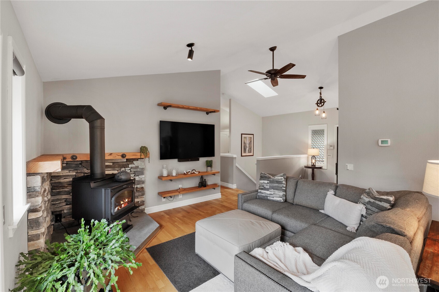 23059 265th Place SE, Maple Valley, WA 98038