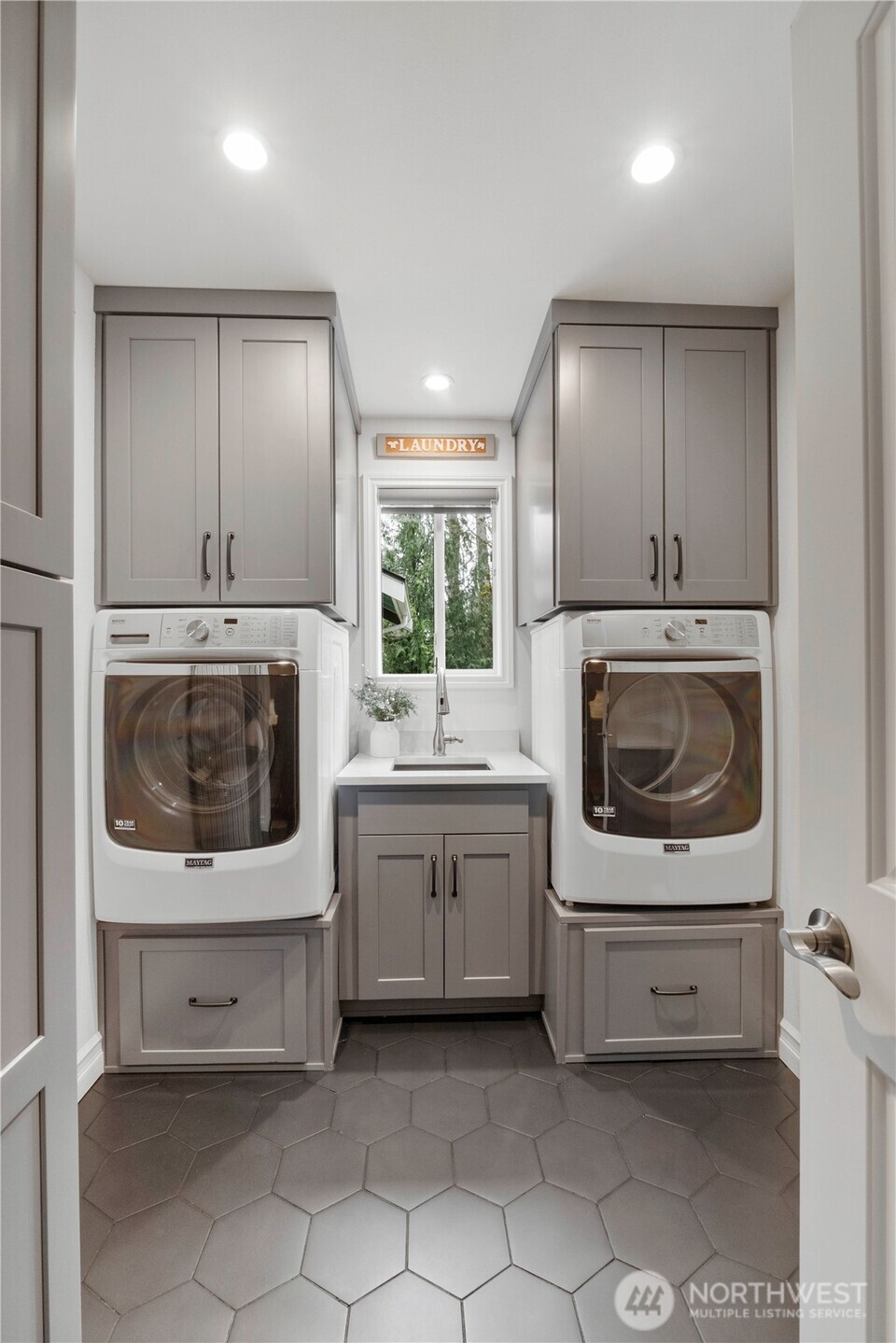 23059 265th Place SE, Maple Valley, WA 98038