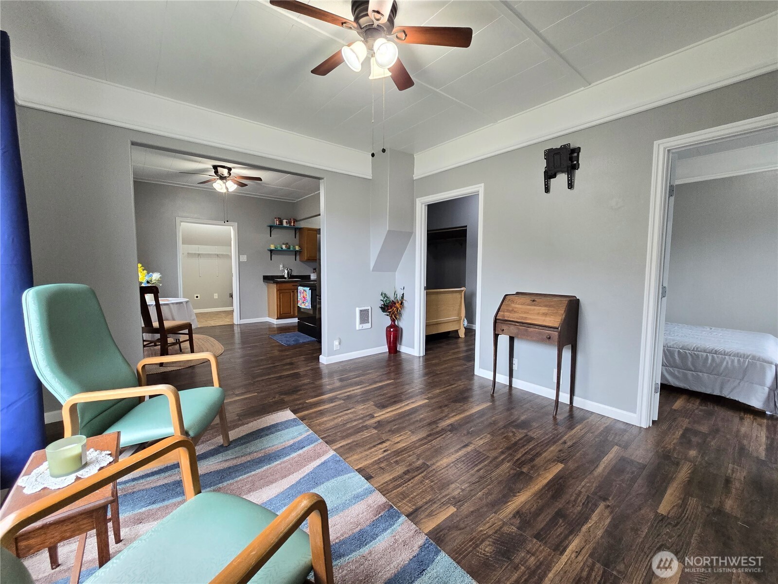 1407 Laurel Street , Hoquiam, WA 98550