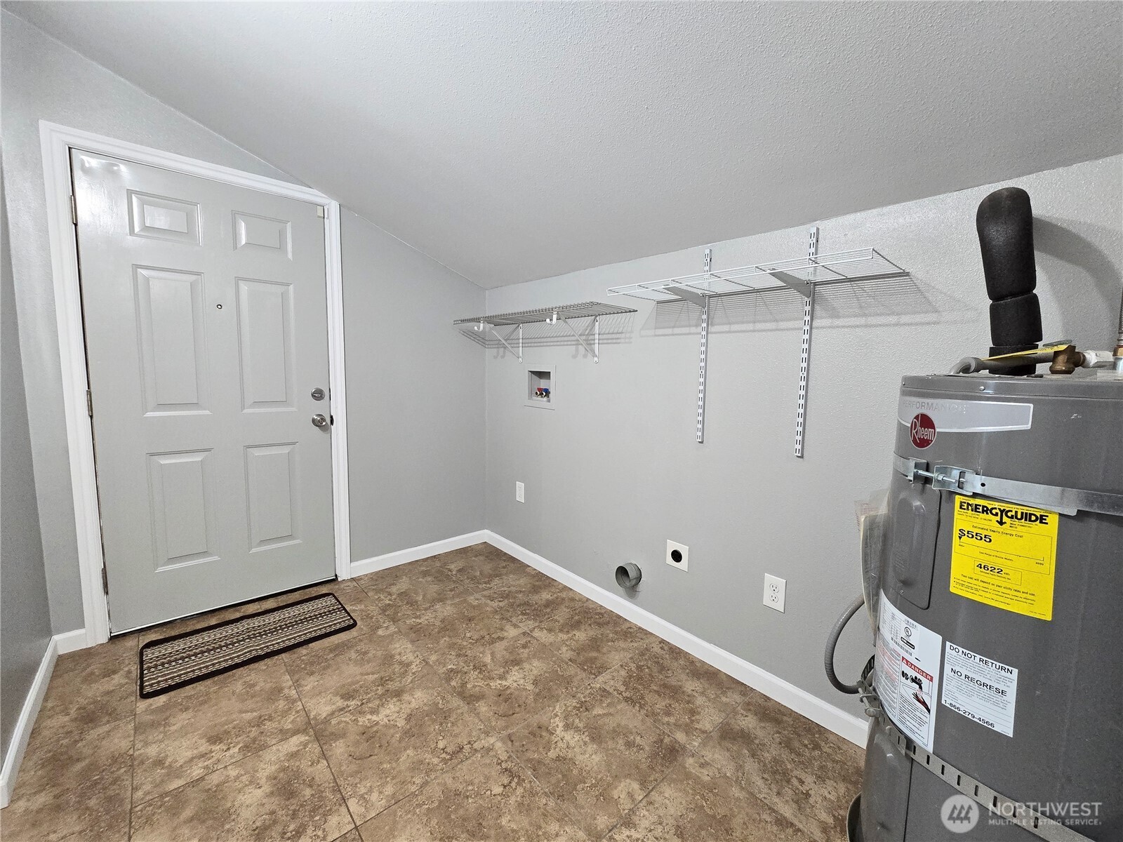 1407 Laurel Street , Hoquiam, WA 98550