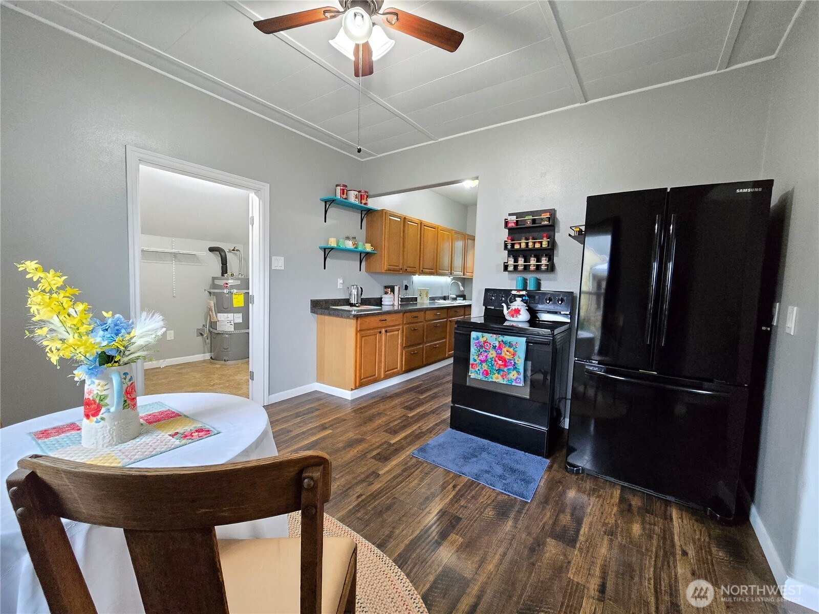 1407 Laurel Street , Hoquiam, WA 98550