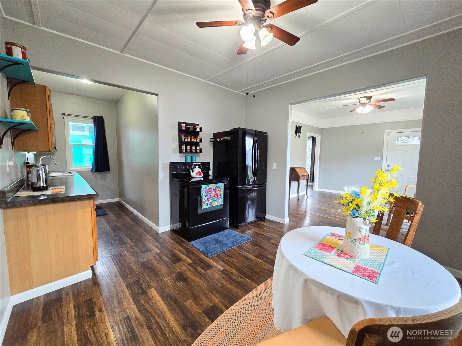 1407 Laurel Street , Hoquiam, WA 98550