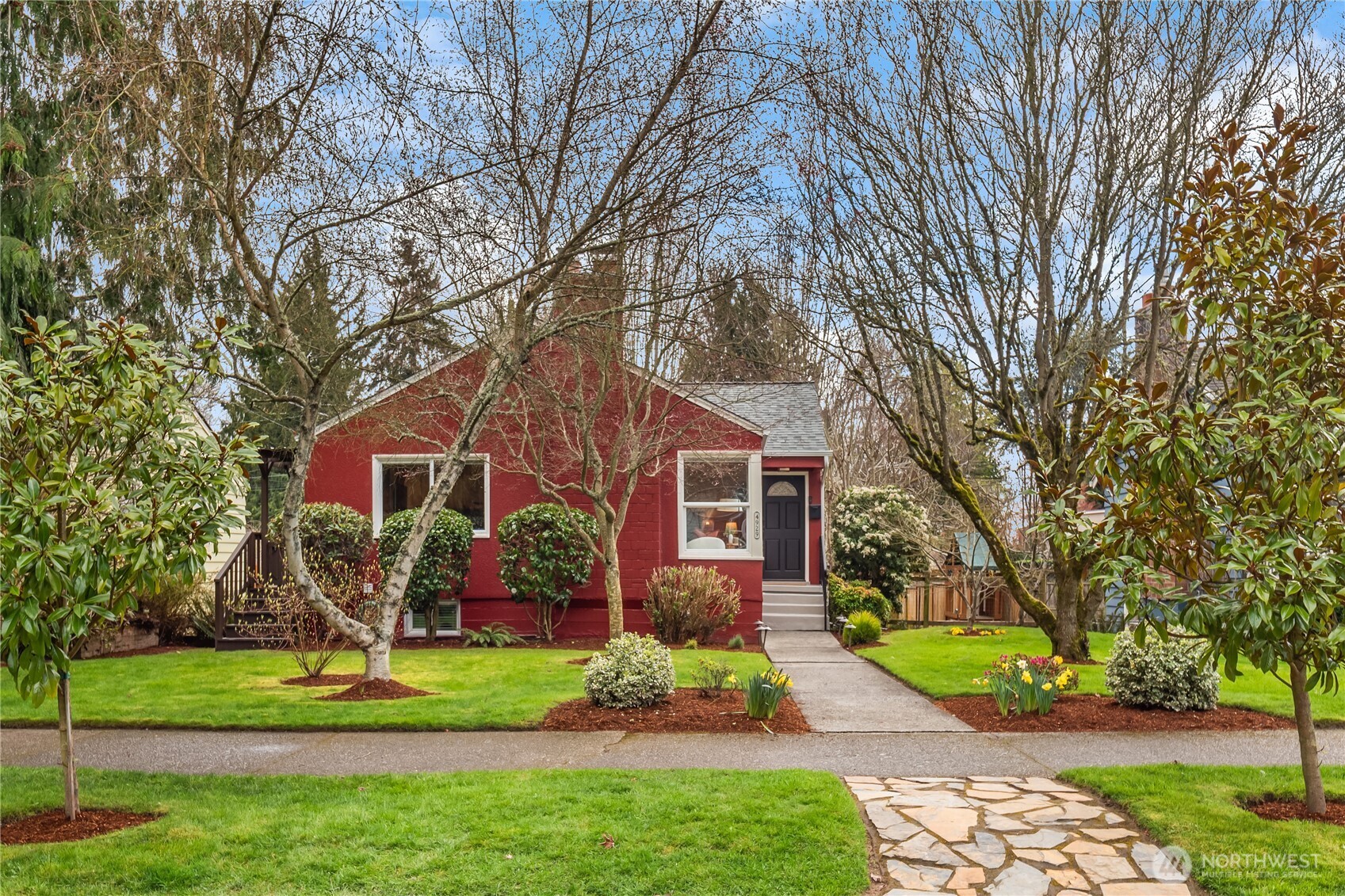 4929 SW Dawson Street , Seattle, WA 98136