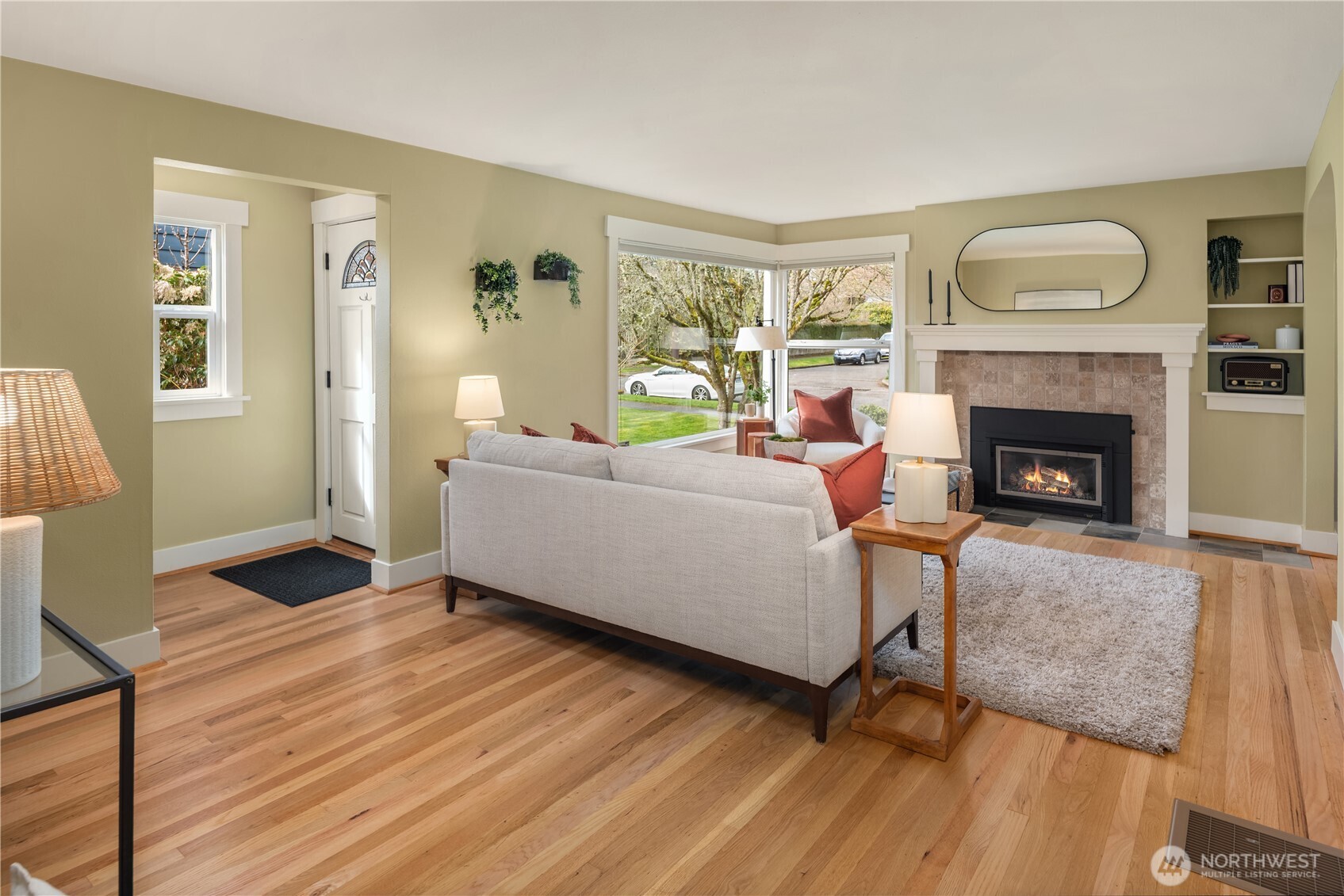 4929 SW Dawson Street , Seattle, WA 98136