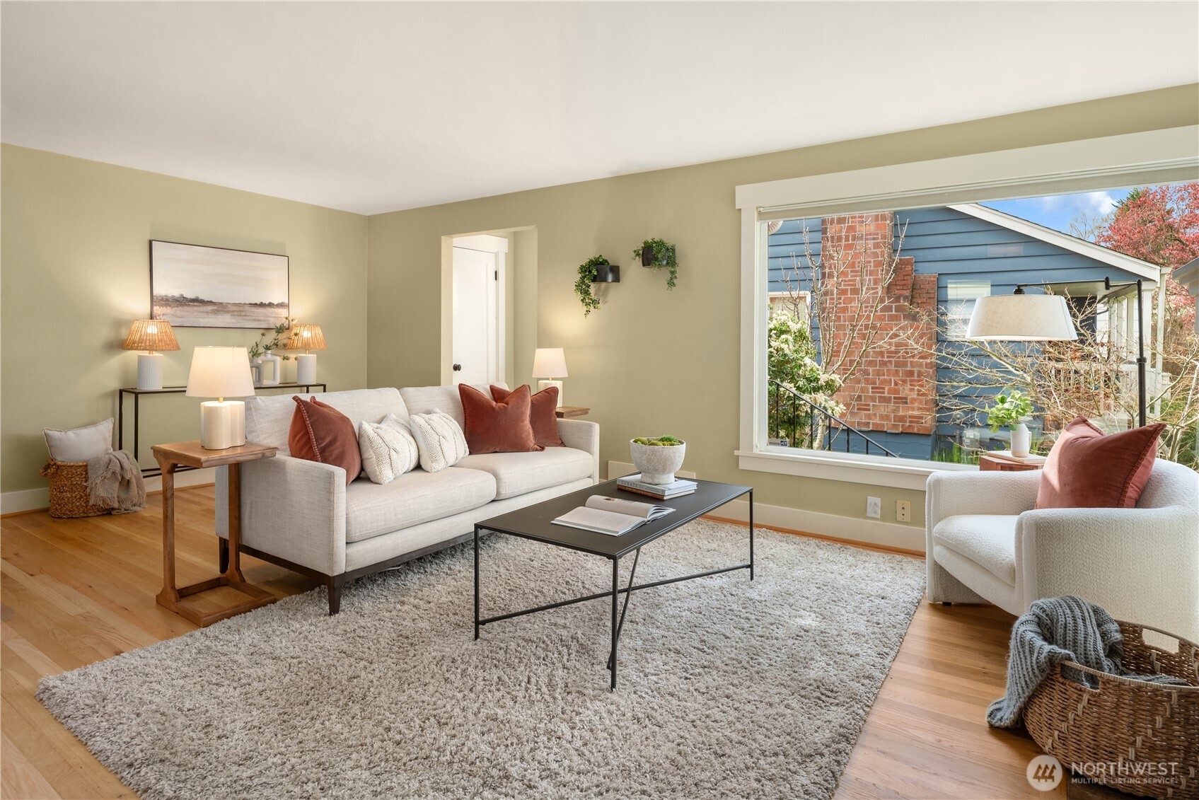 4929 SW Dawson Street , Seattle, WA 98136