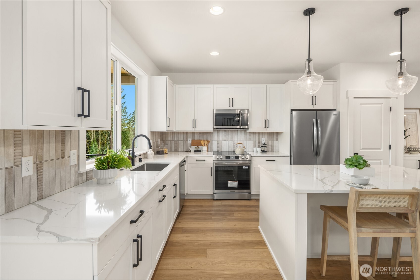 404 Edmonds Ave NE , Renton, WA 98056