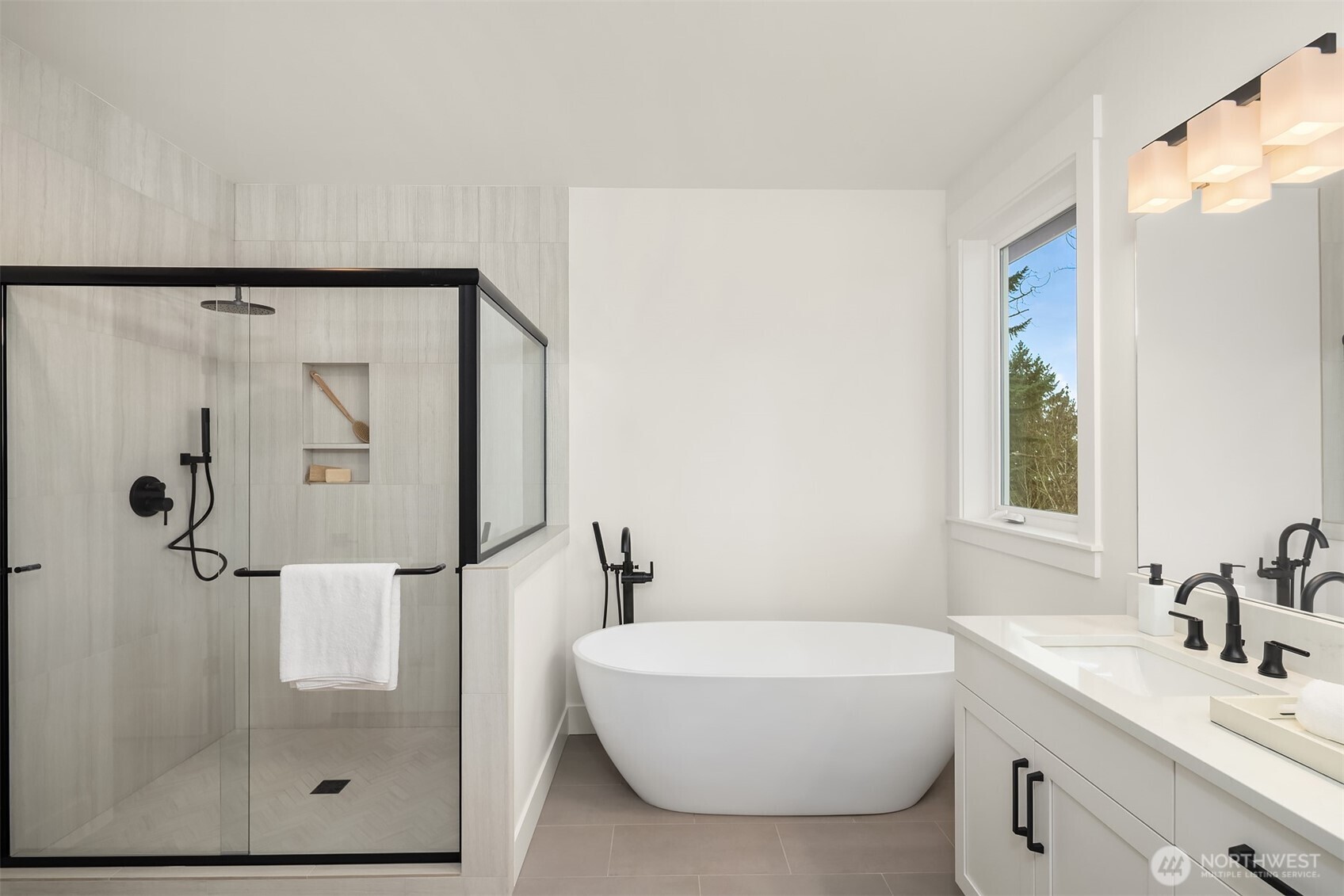 404 Edmonds Ave NE , Renton, WA 98056