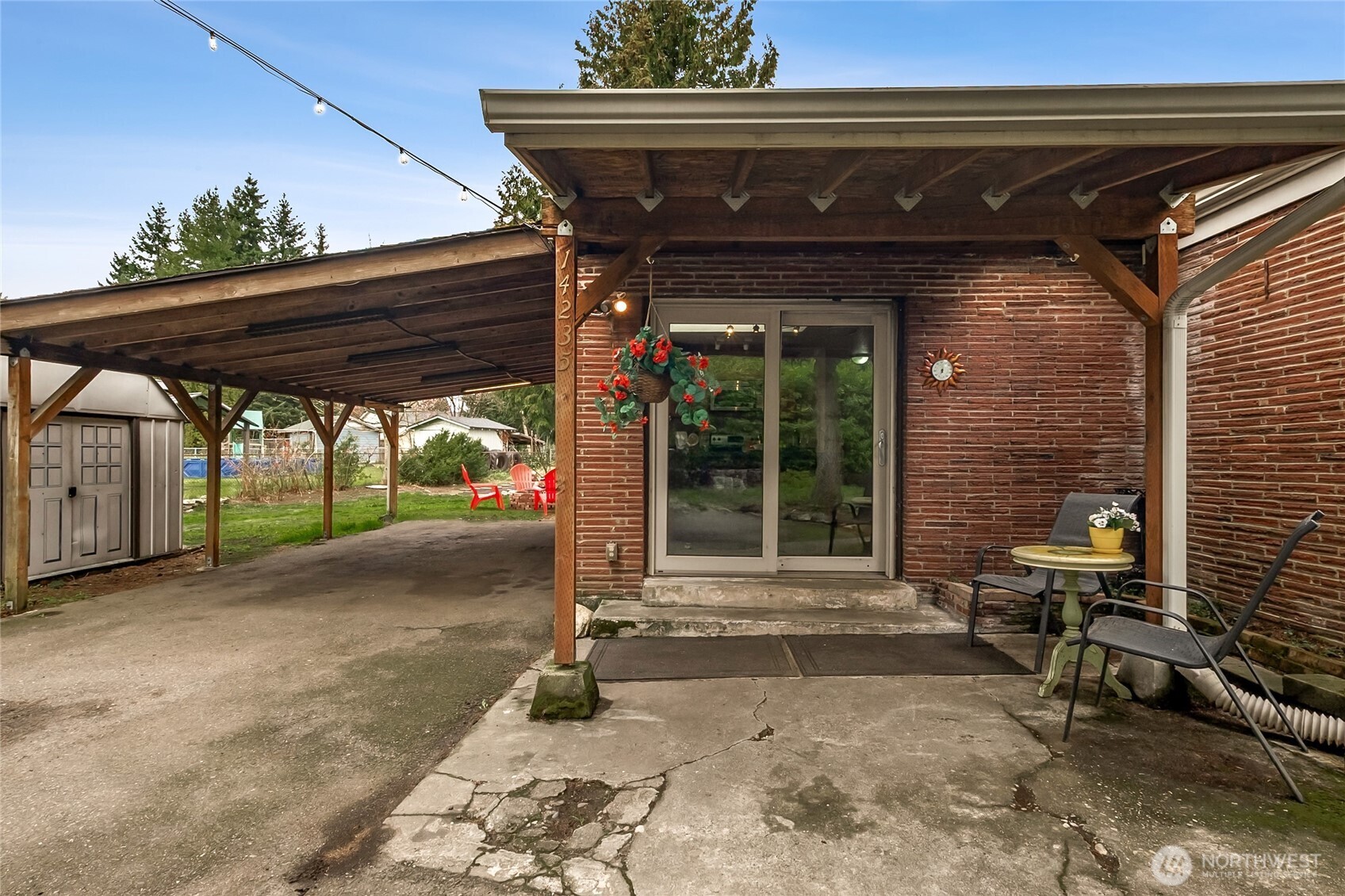 14235 6th Avenue SW, Burien, WA 98166