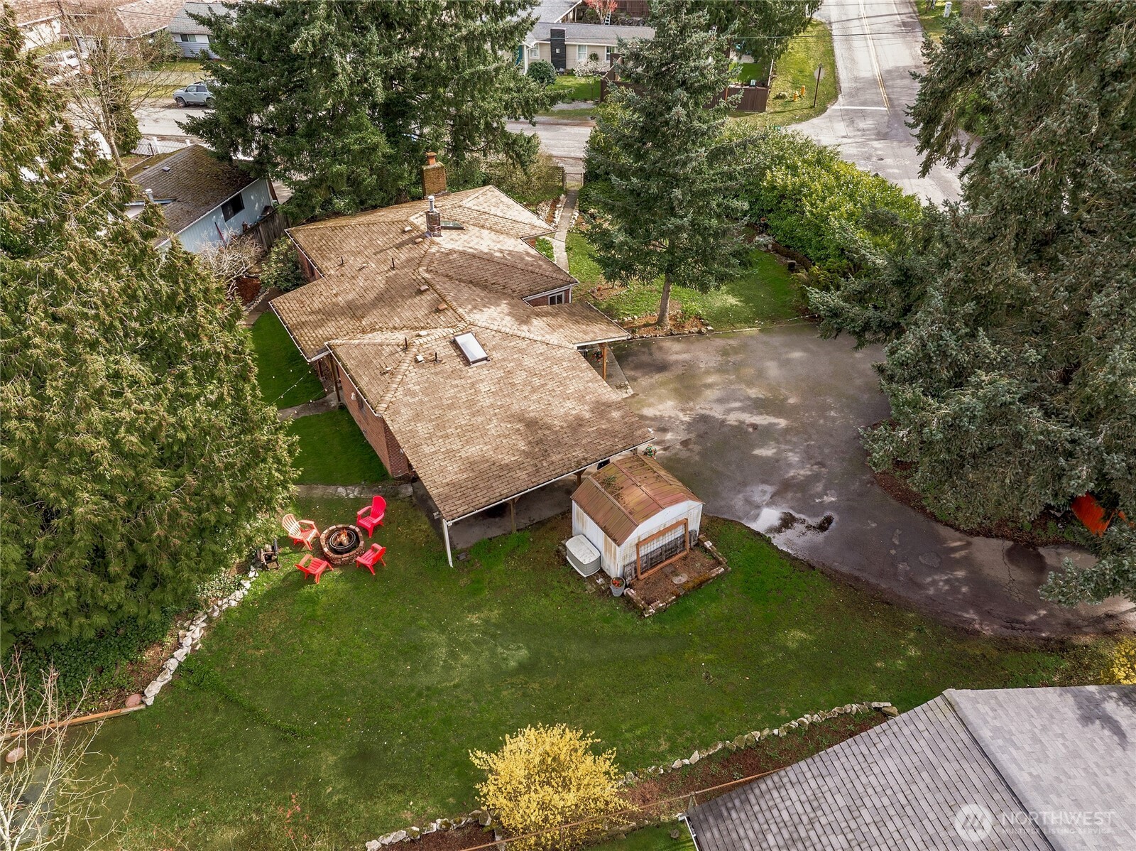 14235 6th Avenue SW, Burien, WA 98166