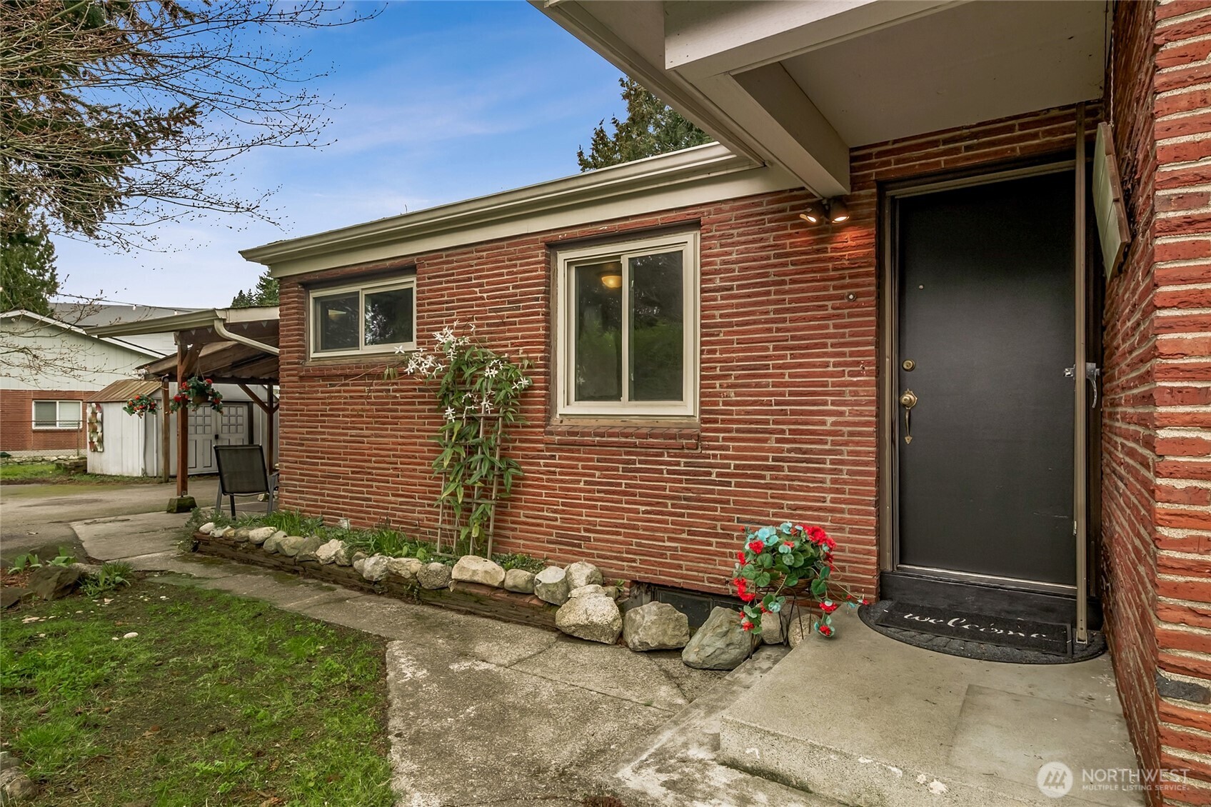 14235 6th Avenue SW, Burien, WA 98166