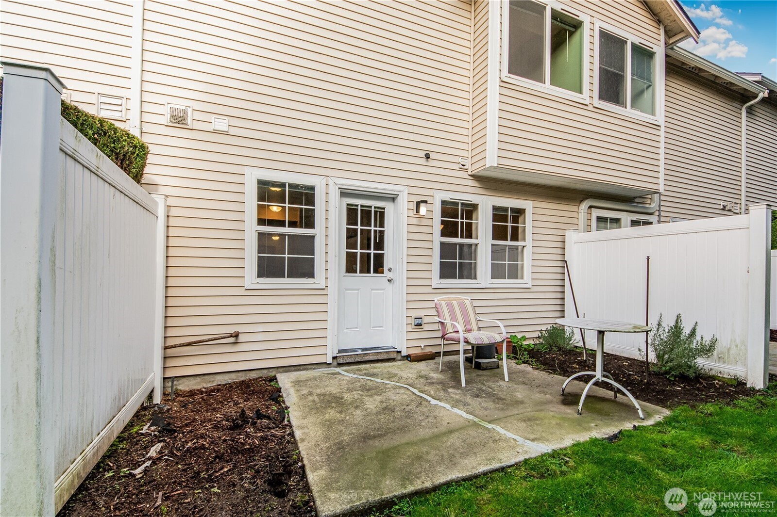 6317 111th Avenue E, Puyallup, WA 98372