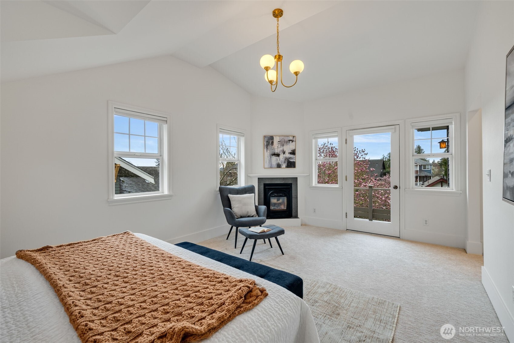 6707 6th Avenue NW, Seattle, WA 98117