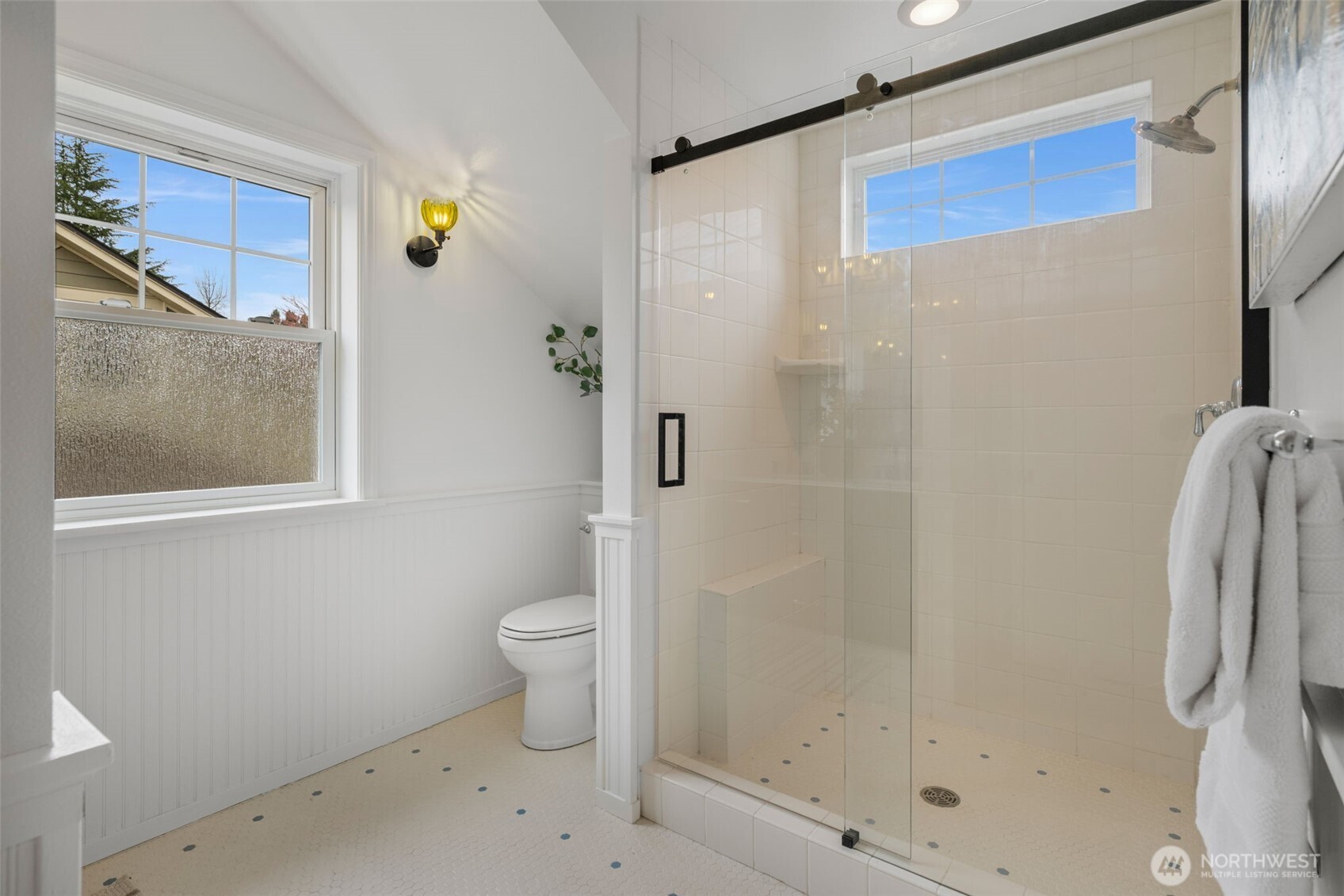 6707 6th Avenue NW, Seattle, WA 98117