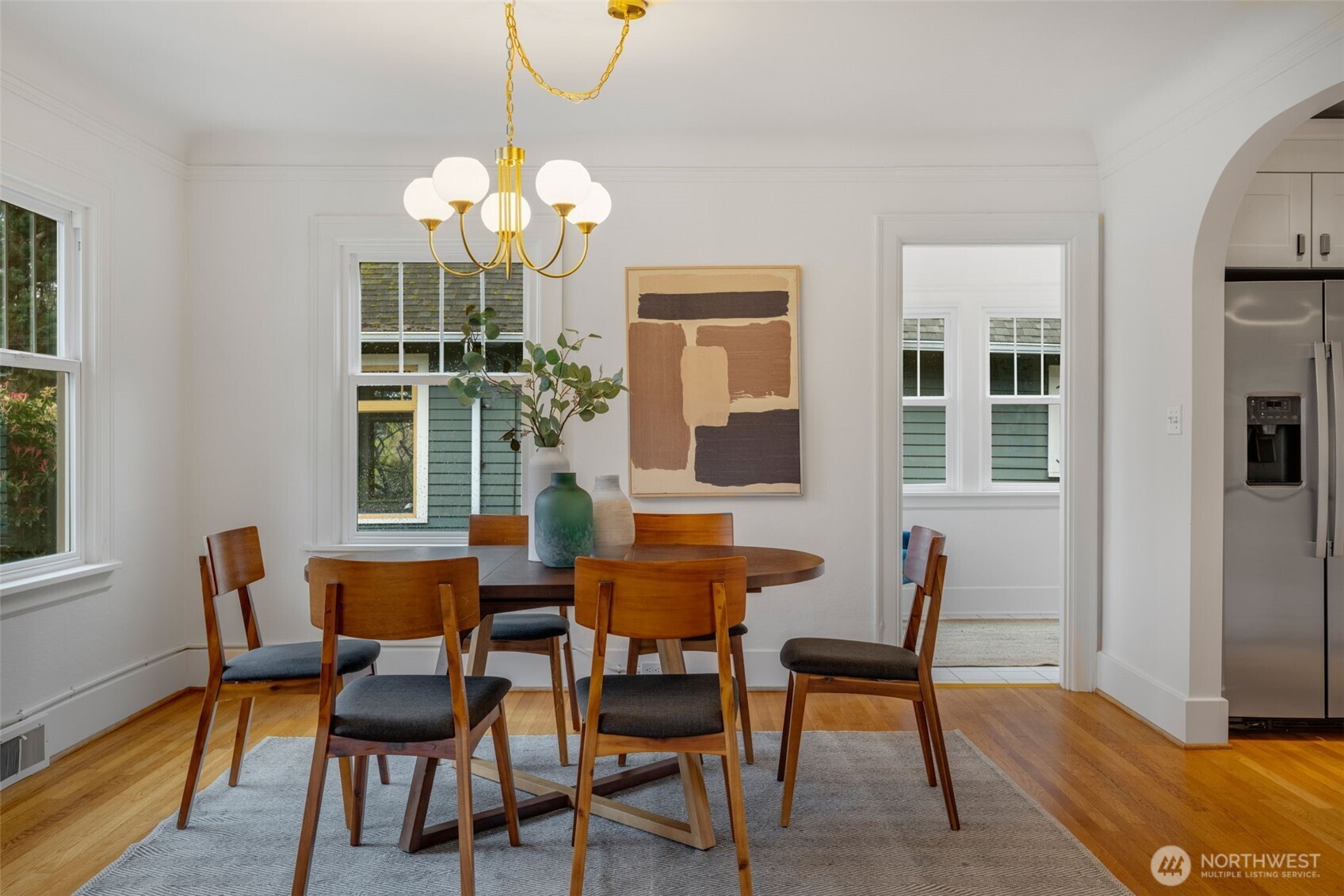 6707 6th Avenue NW, Seattle, WA 98117