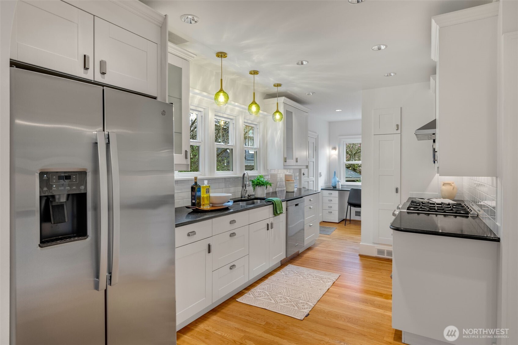 6707 6th Avenue NW, Seattle, WA 98117