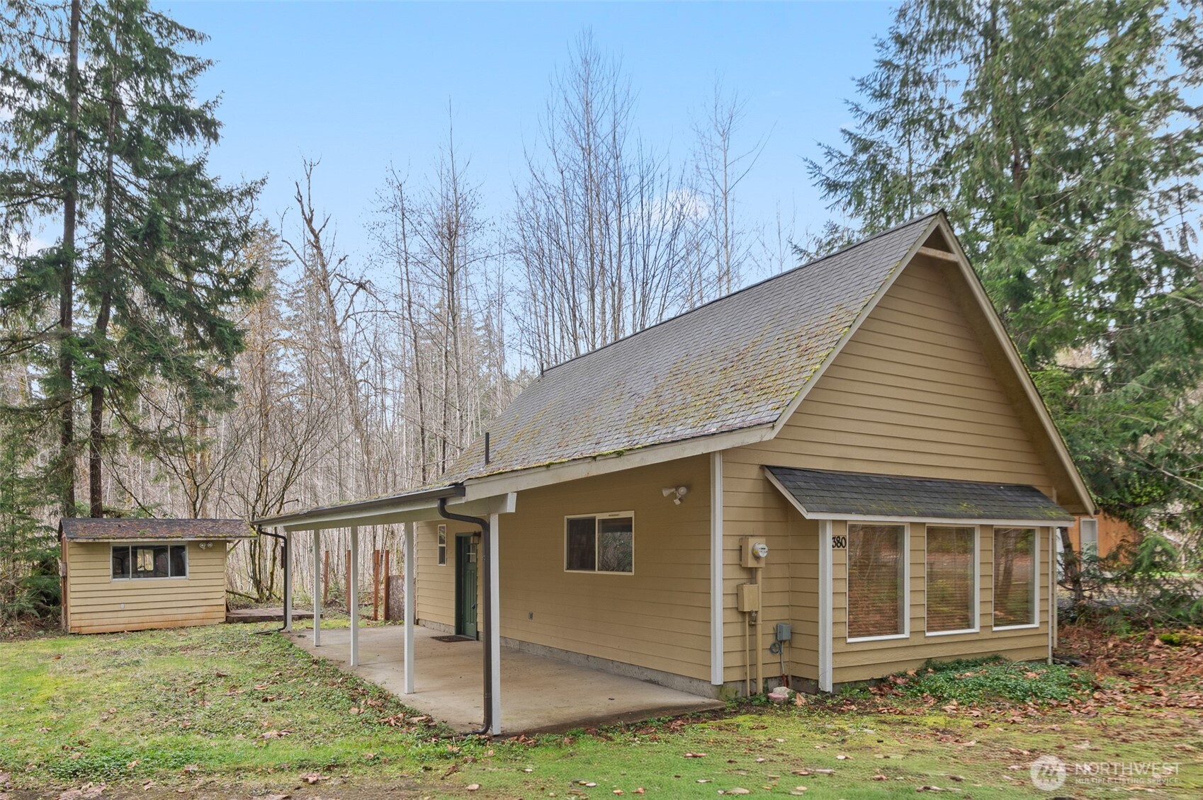 380 N Duckabush Drive E, Hoodsport, WA 98548