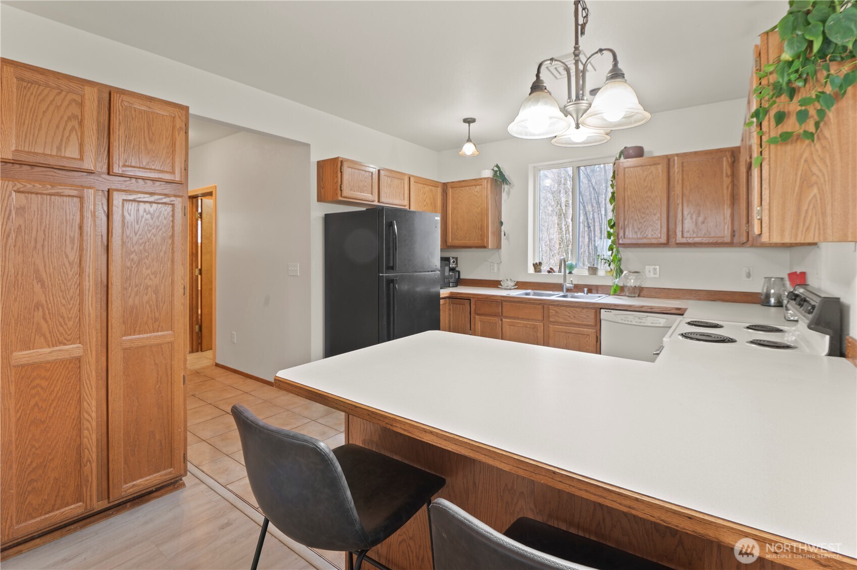 380 N Duckabush Drive E, Hoodsport, WA 98548