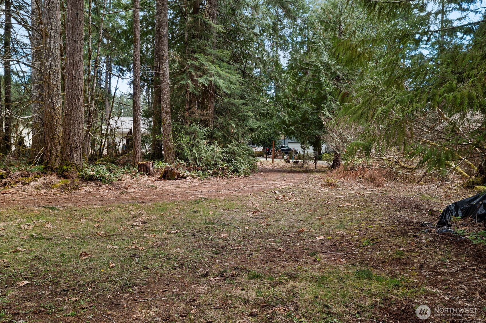 380 N Duckabush Drive E, Hoodsport, WA 98548