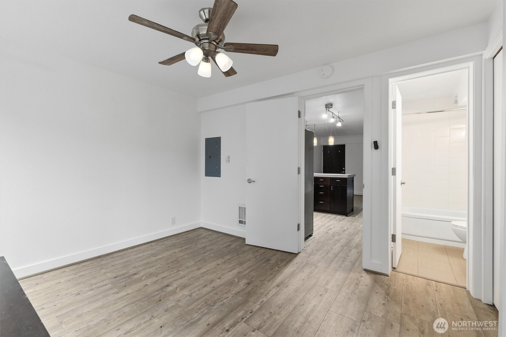 752 Bellevue Avenue E #202, Seattle, WA 98102