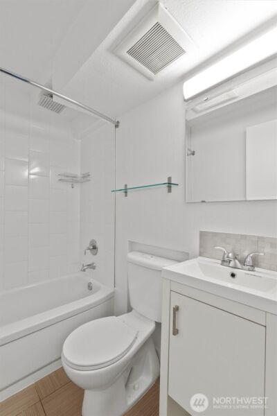 752 Bellevue Avenue E #202, Seattle, WA 98102 - Photo 12