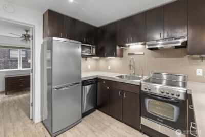 752 Bellevue Avenue E #202, Seattle, WA 98102 - Photo 6