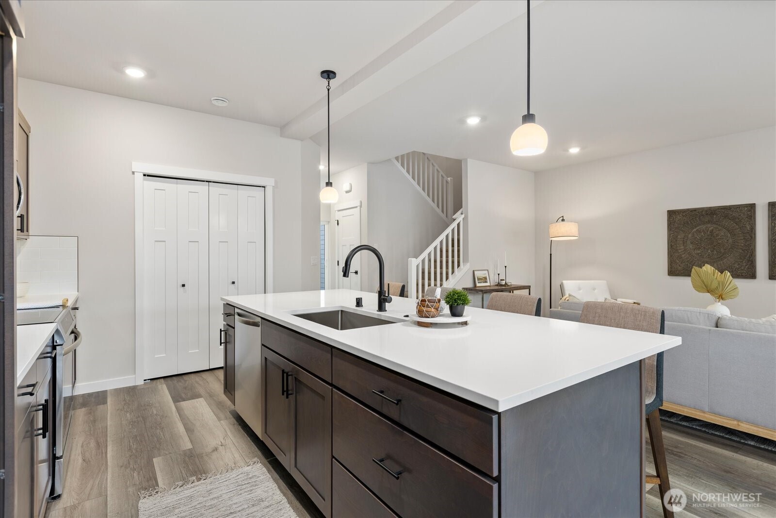 28300 74th Drive NW #B, Stanwood, WA 98292