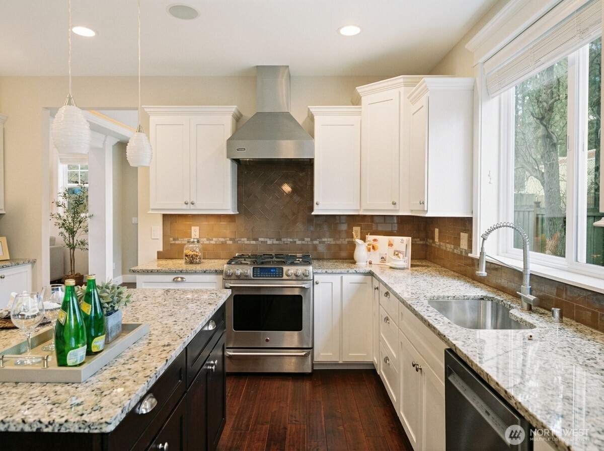 8718 NE 134th Street , Kirkland, WA 98034