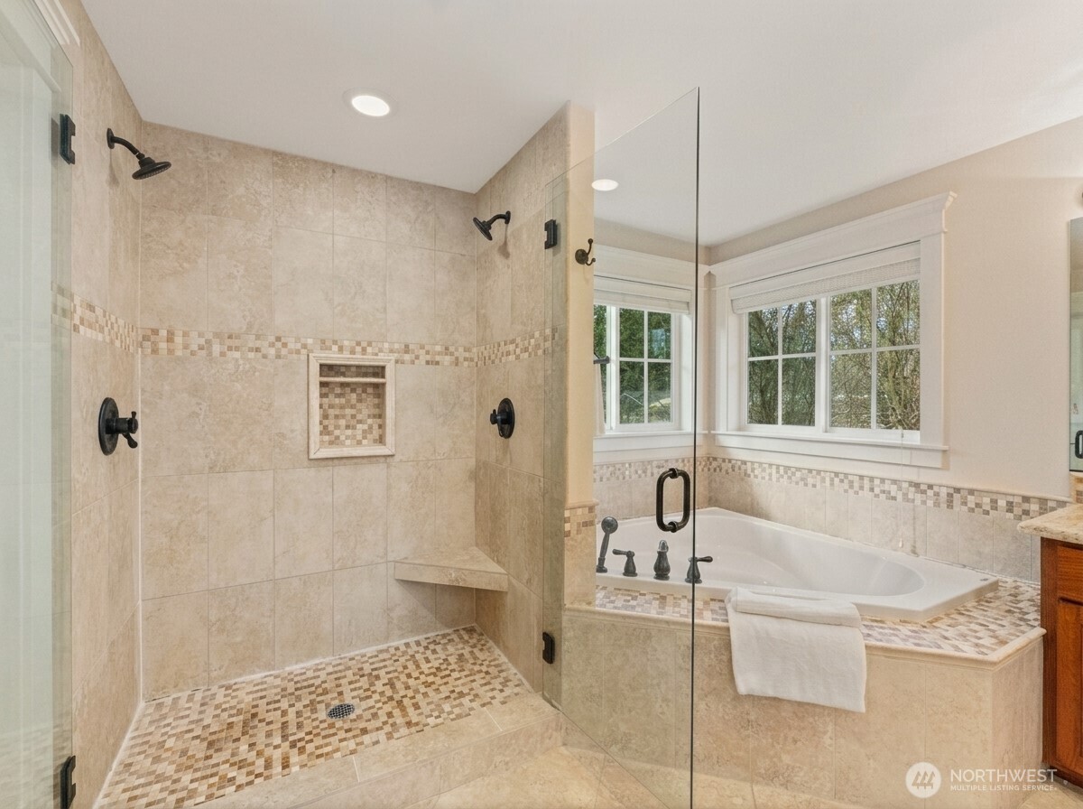 8718 NE 134th Street , Kirkland, WA 98034