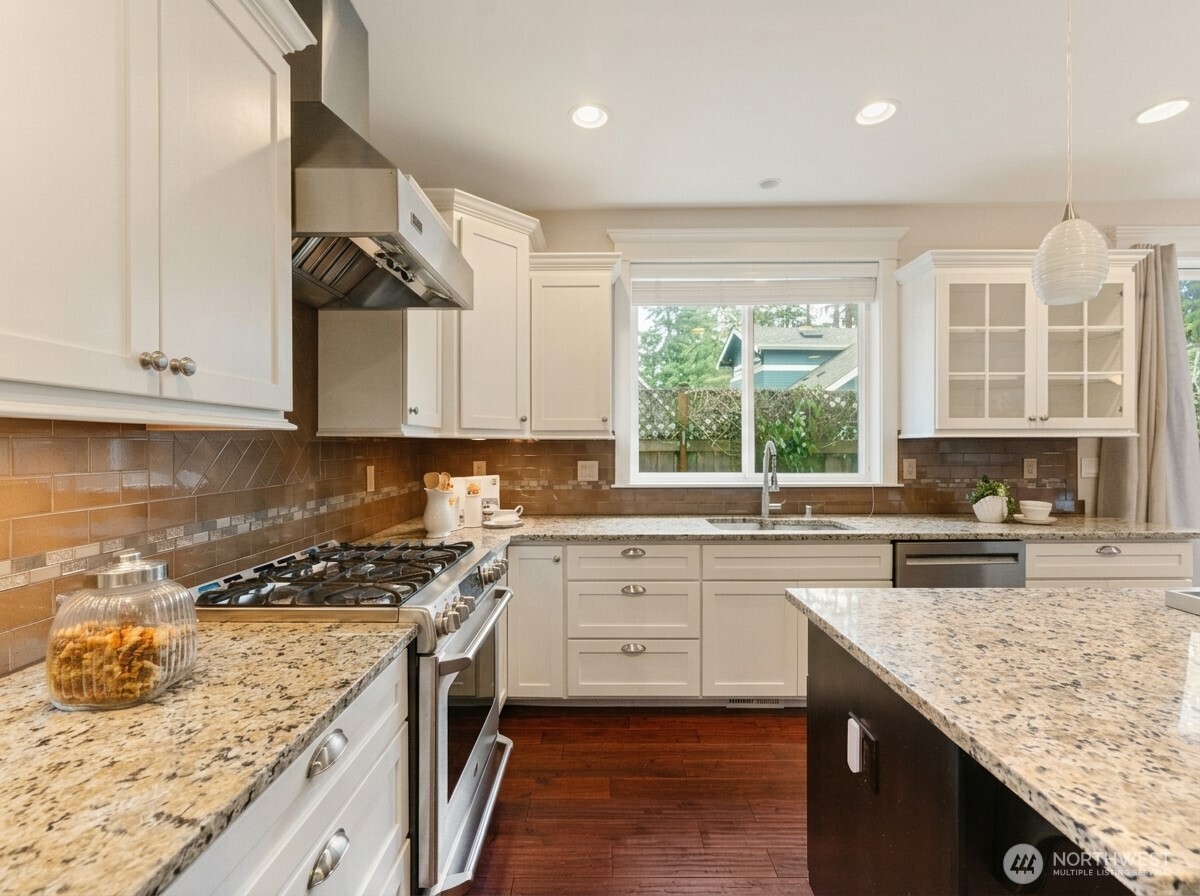 8718 NE 134th Street , Kirkland, WA 98034