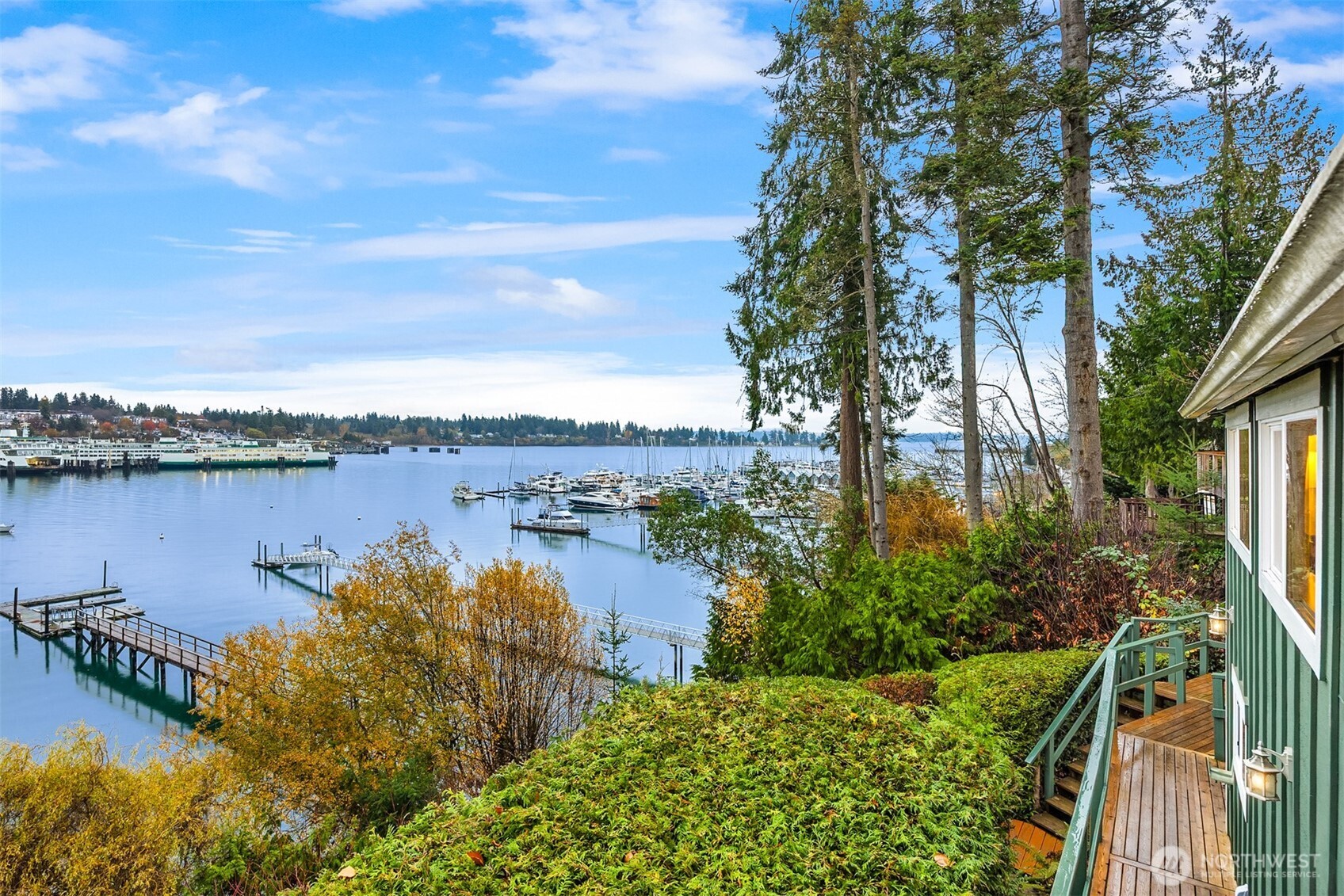 9986 NE Ewing Street , Bainbridge Island, WA 98110