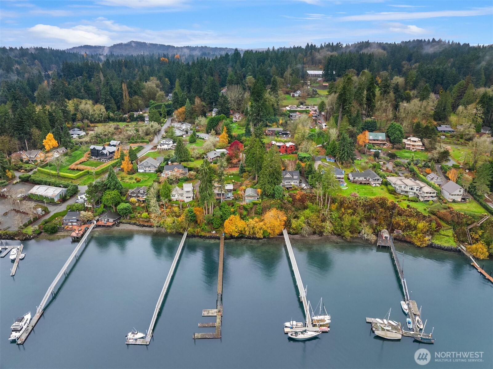 9986 NE Ewing Street , Bainbridge Island, WA 98110