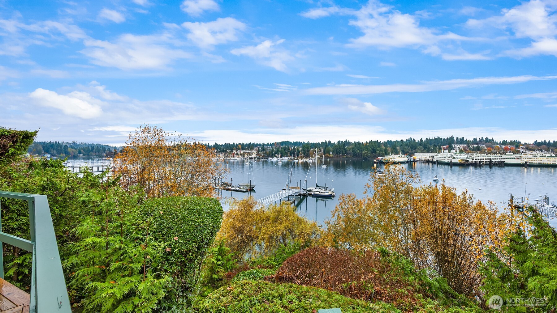 9986 NE Ewing Street , Bainbridge Island, WA 98110