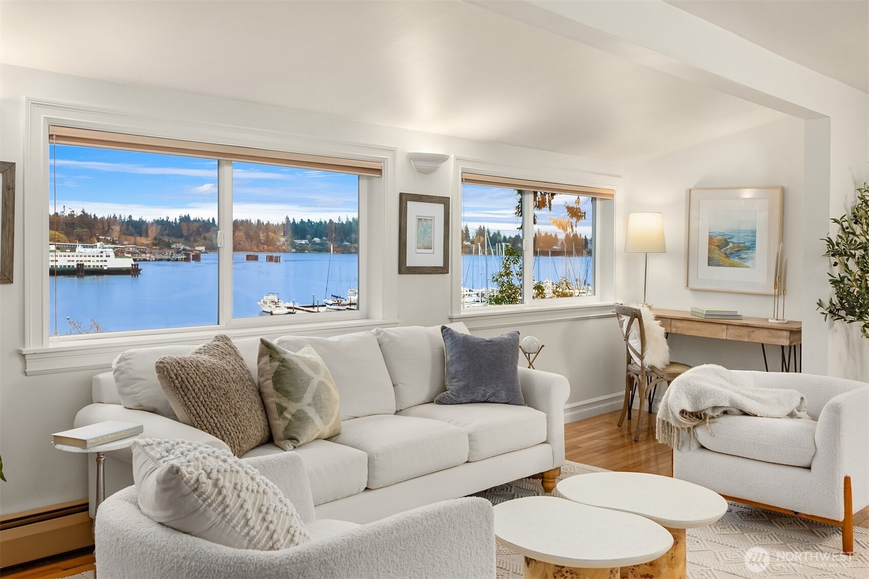 9986 NE Ewing Street , Bainbridge Island, WA 98110