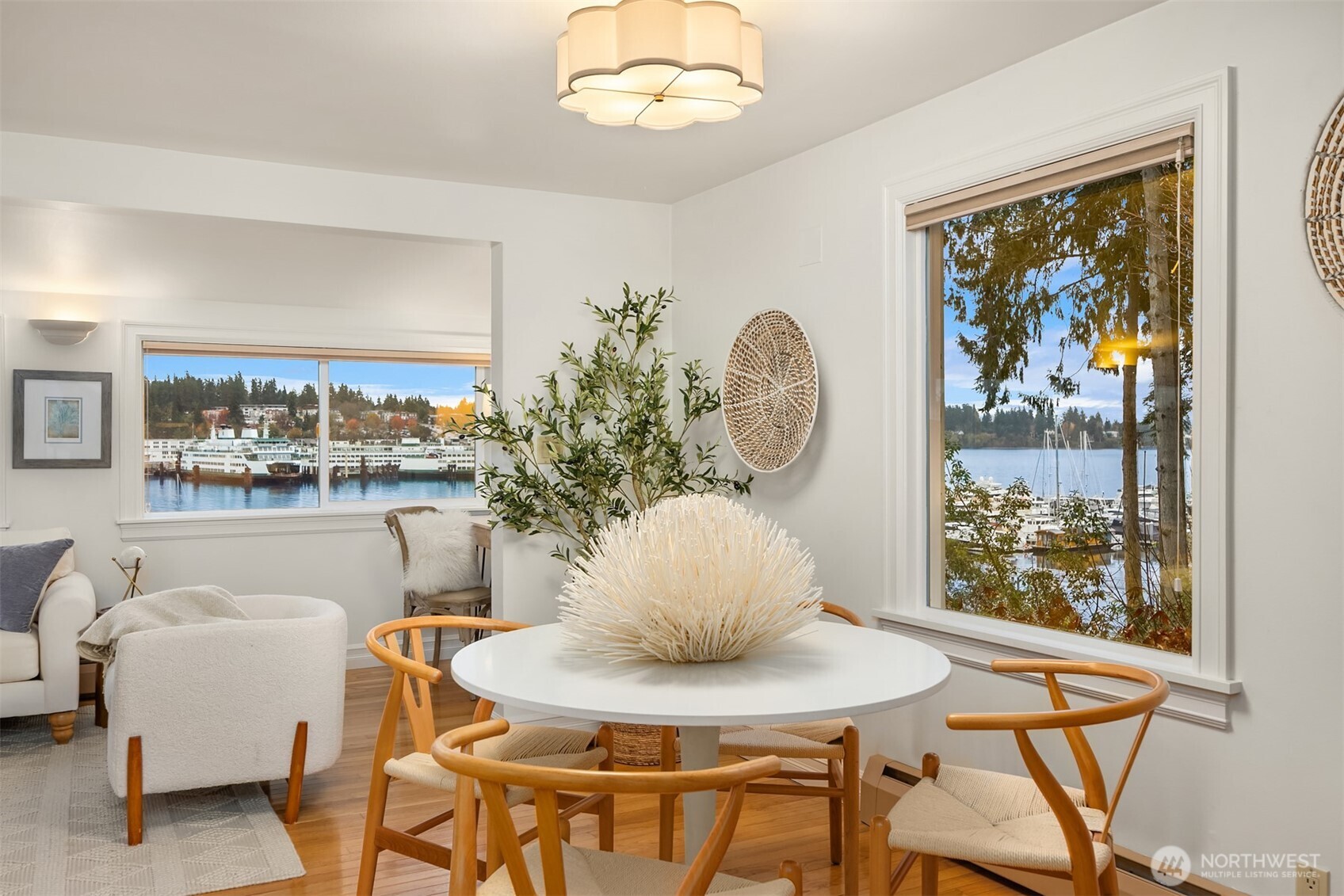 9986 NE Ewing Street , Bainbridge Island, WA 98110