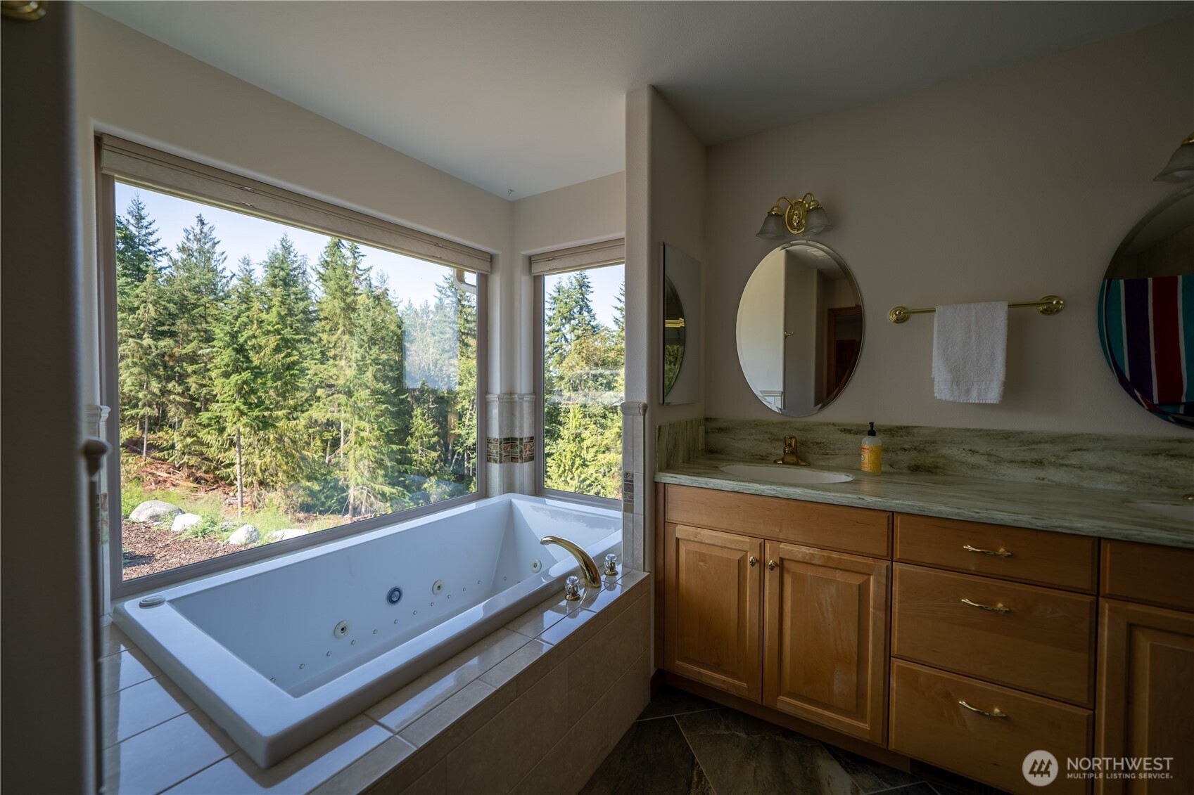 212 Maletti Hill Road , Port Angeles, WA 98362