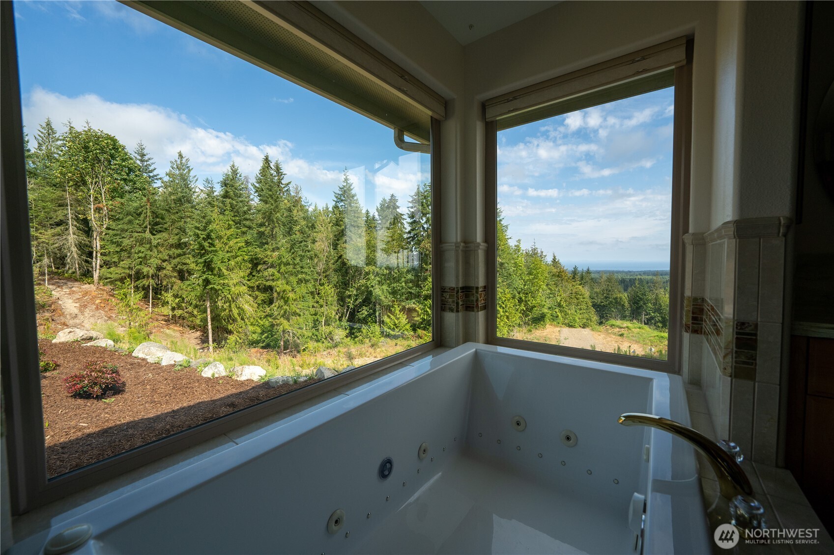 212 Maletti Hill Road , Port Angeles, WA 98362