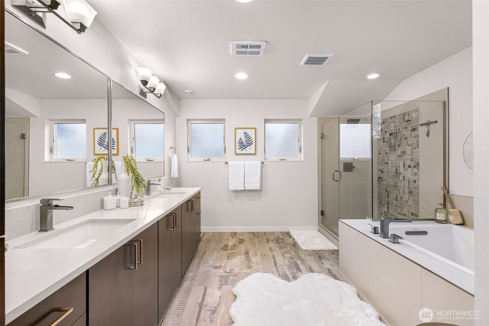 6522 C 32nd Avenue NE, Seattle, WA 98115-7247