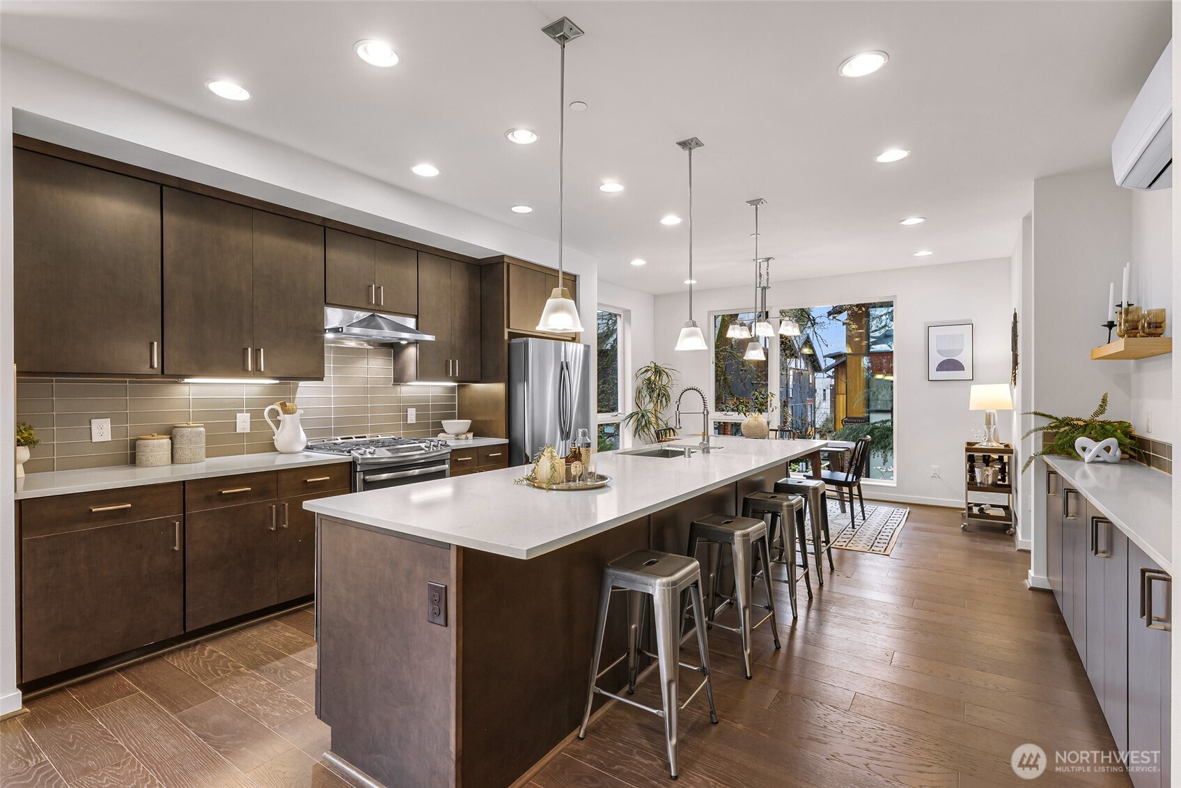 6522 C 32nd Avenue NE, Seattle, WA 98115-7247