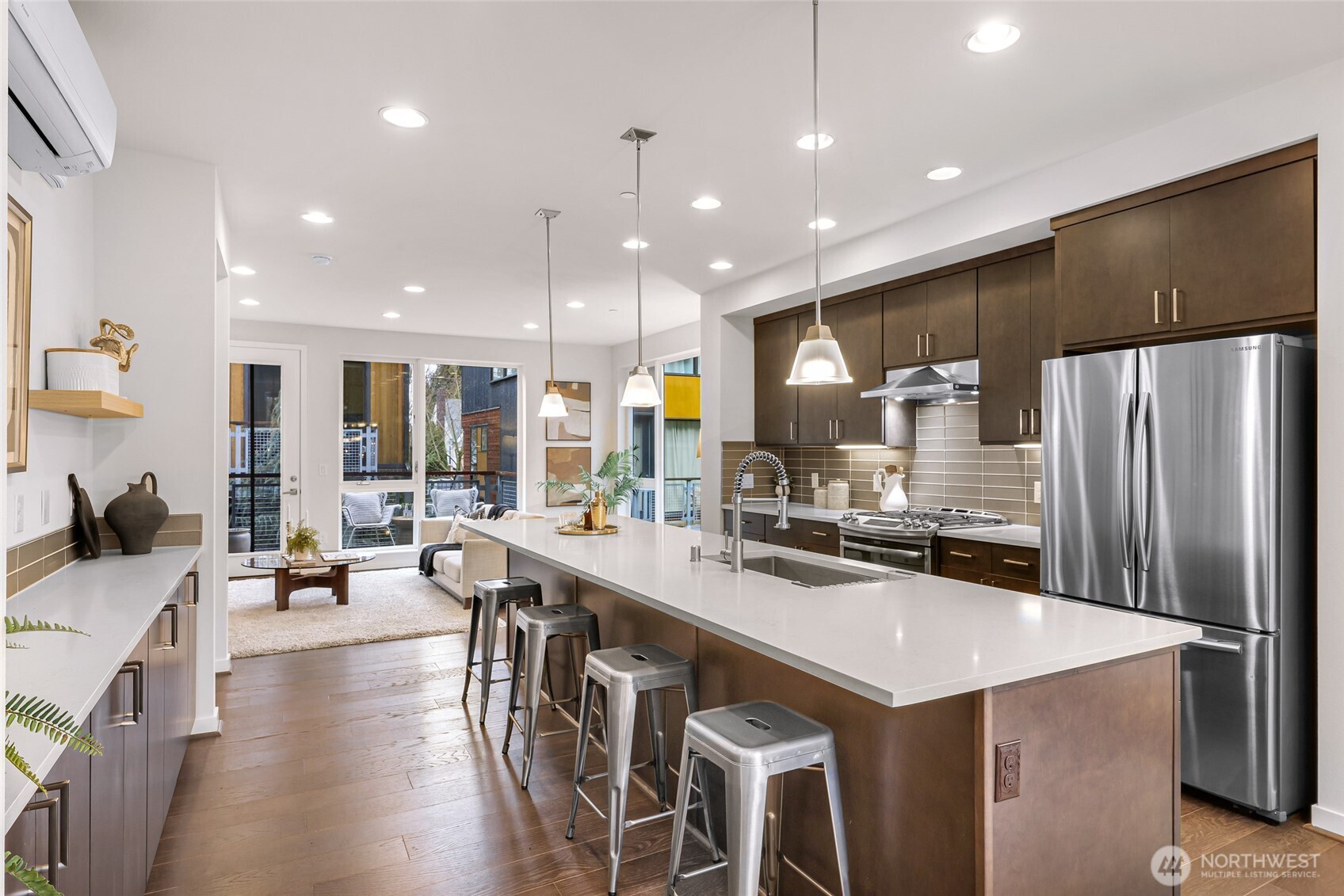 6522 C 32nd Avenue NE, Seattle, WA 98115-7247