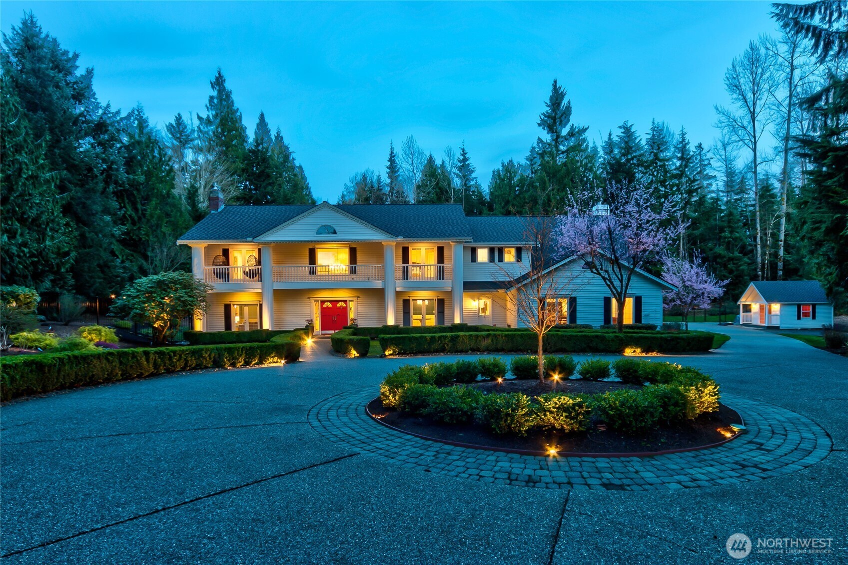 22128 NE 141st Place , Woodinville, WA 98077