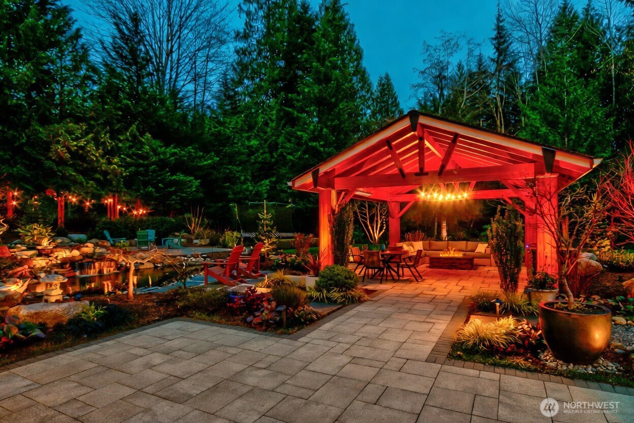 22128 NE 141st Place , Woodinville, WA 98077