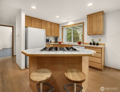 2122 221st Place NE, Sammamish, WA 98074 - Photo 9