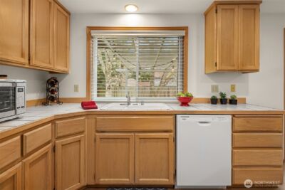 2122 221st Place NE, Sammamish, WA 98074 - Photo 10