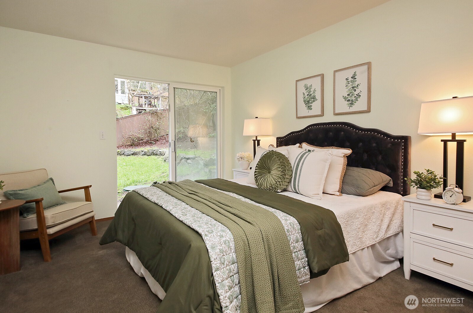 3654 Harper Street , Clinton, WA 98236