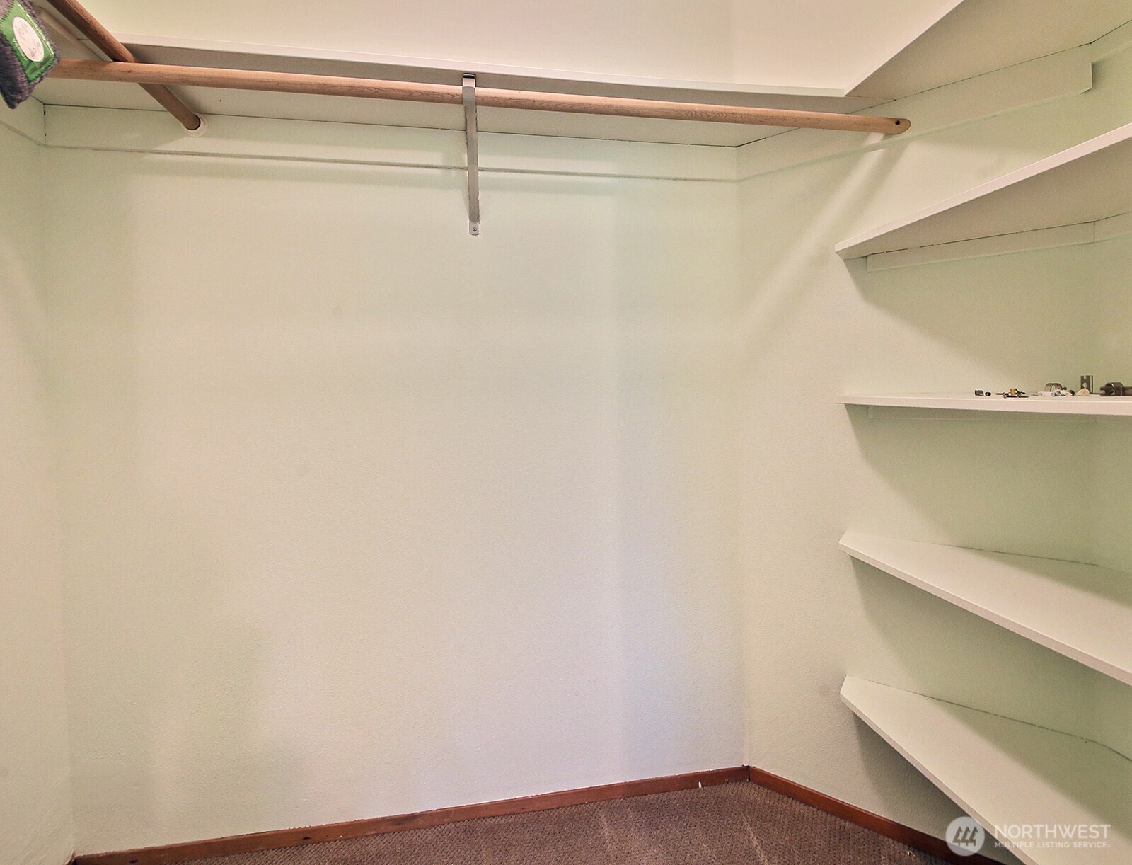 3654 Harper Street , Clinton, WA 98236