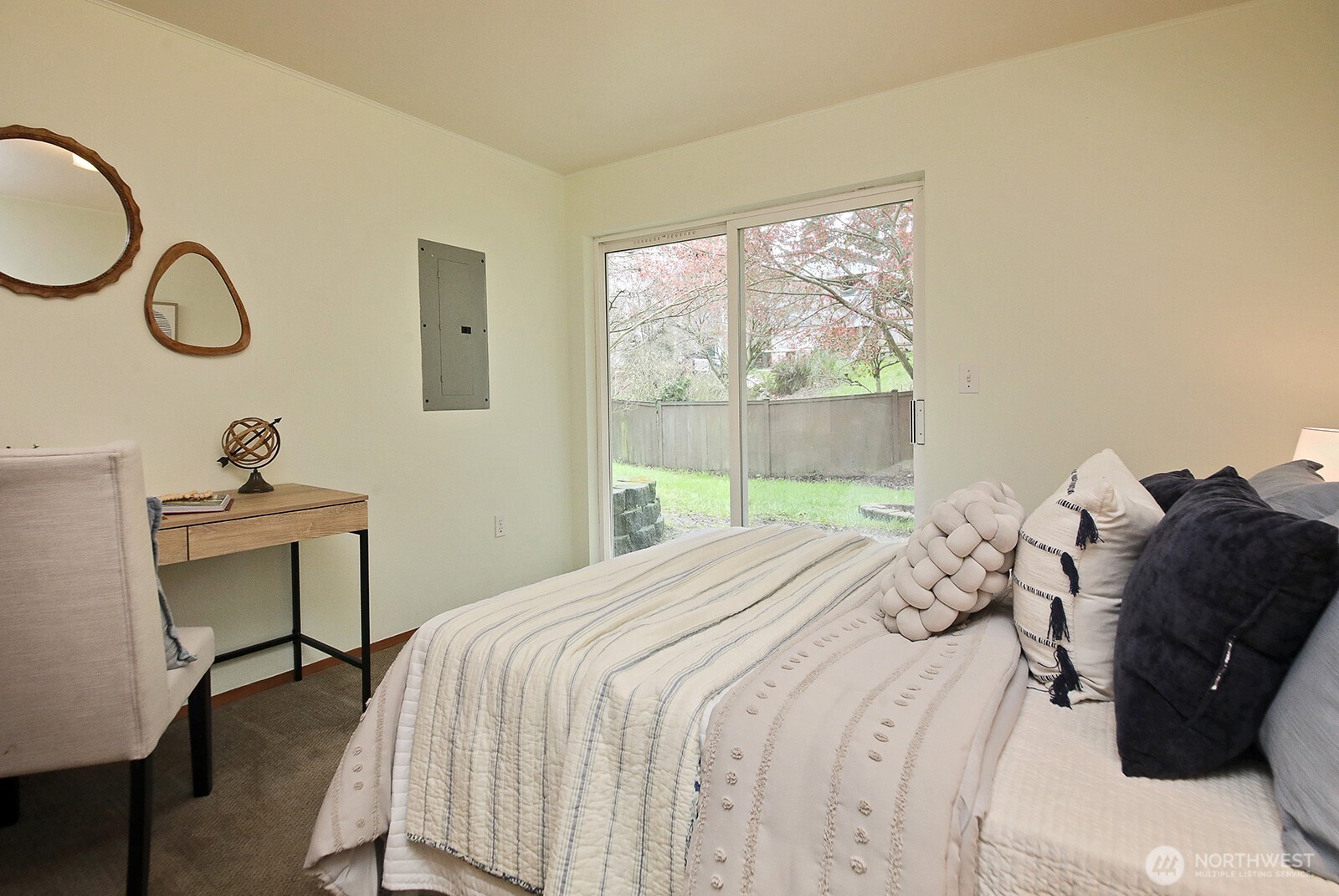 3654 Harper Street , Clinton, WA 98236