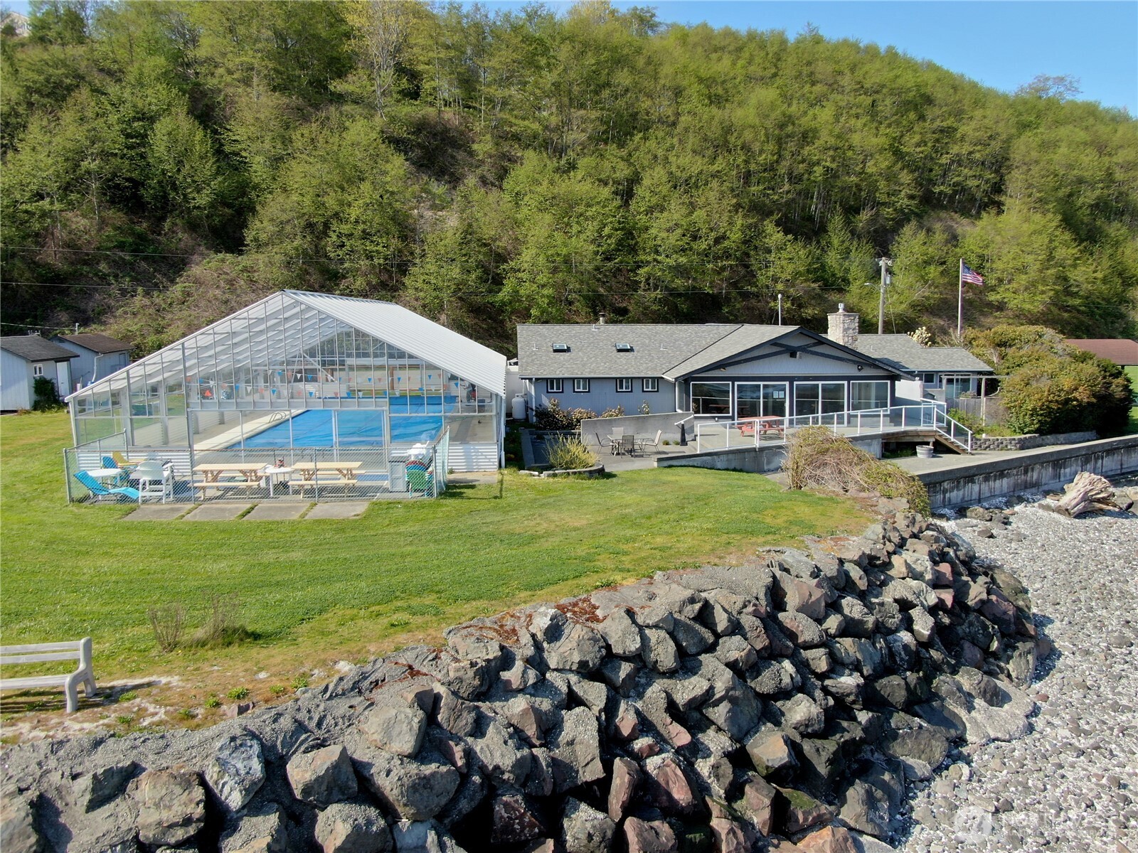 3654 Harper Street , Clinton, WA 98236