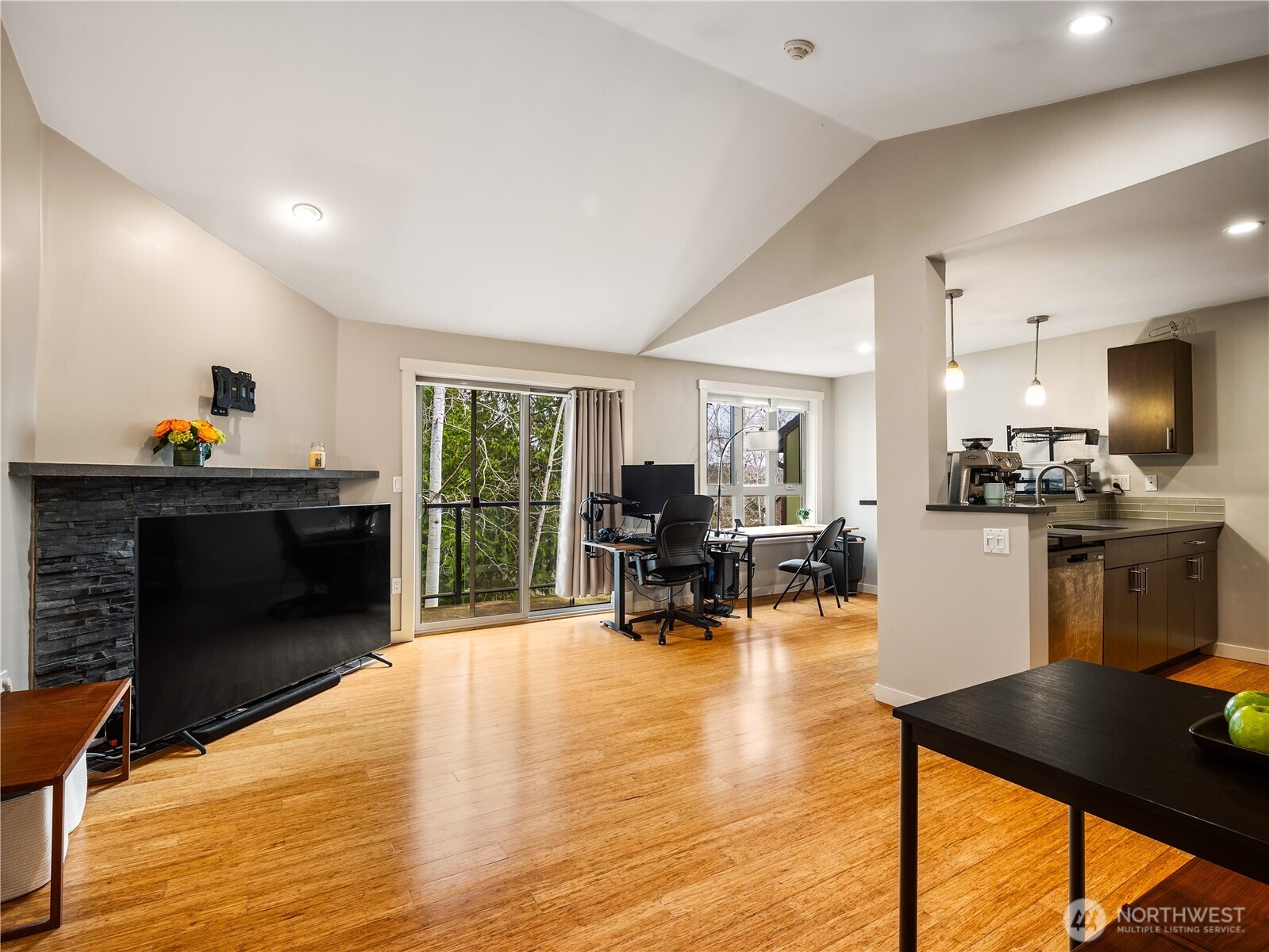 8125 Willows Road NE #B302, Redmond, WA 98052