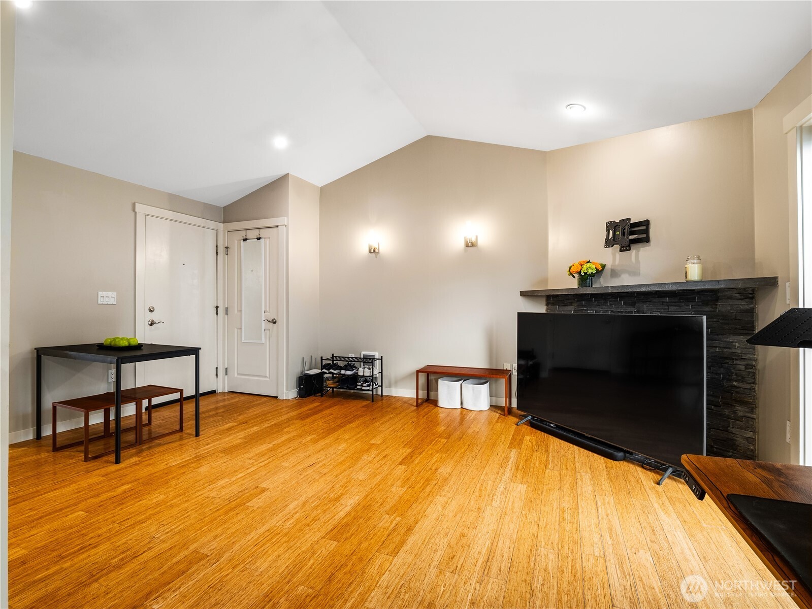 8125 Willows Road NE #B302, Redmond, WA 98052