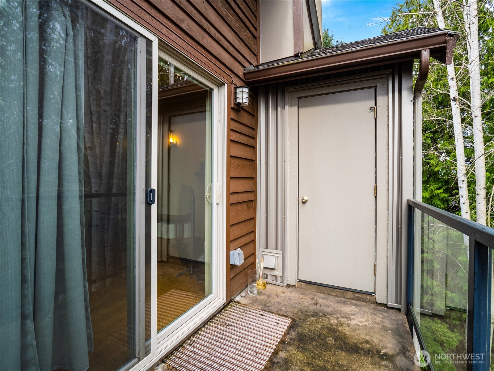 8125 Willows Road NE #B302, Redmond, WA 98052